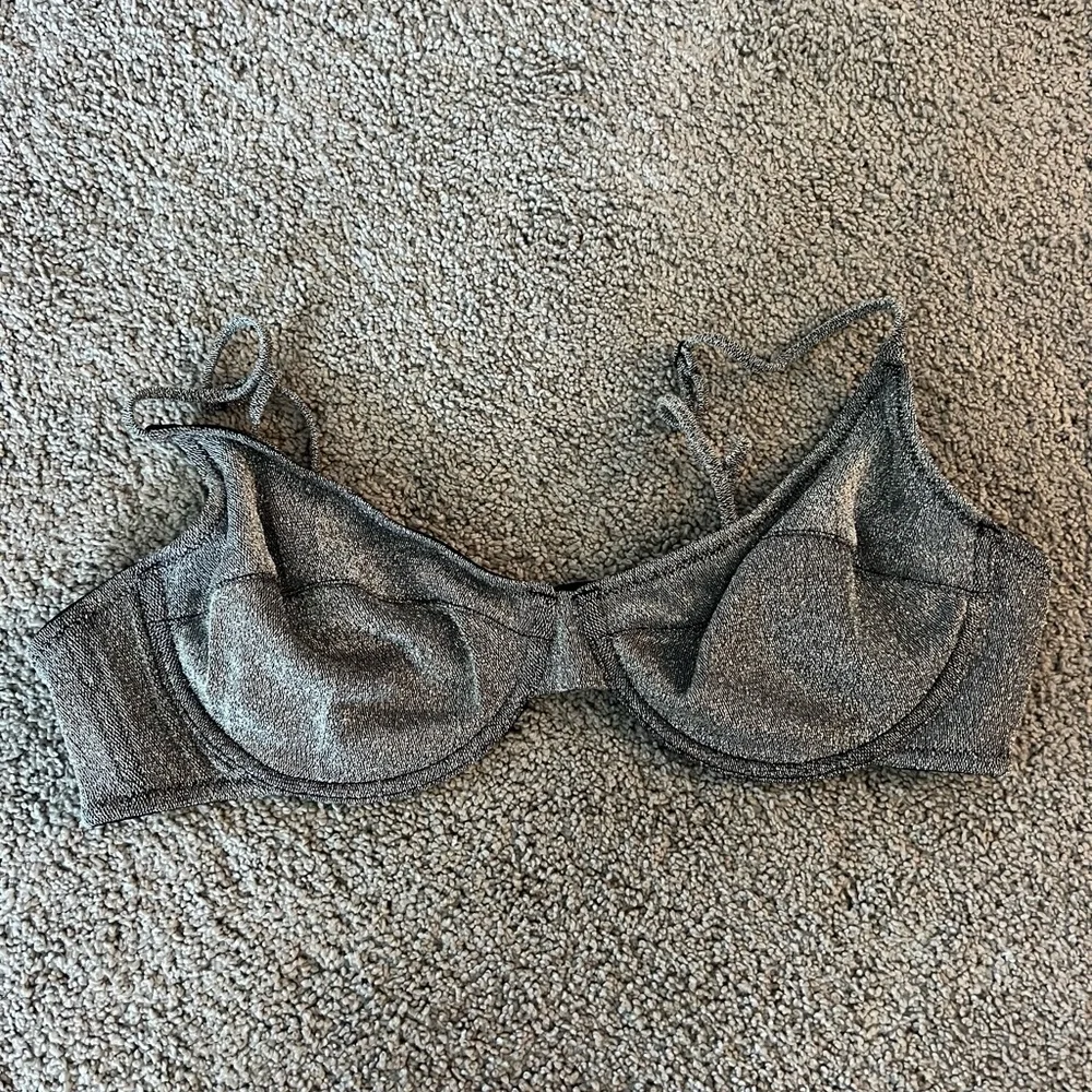 Triangl Silver Bikini Set - Picture 4 of 5